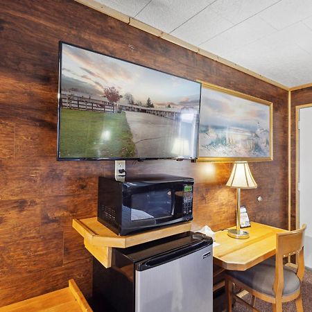 Vindel Motel Mackinaw City Eksteriør bilde