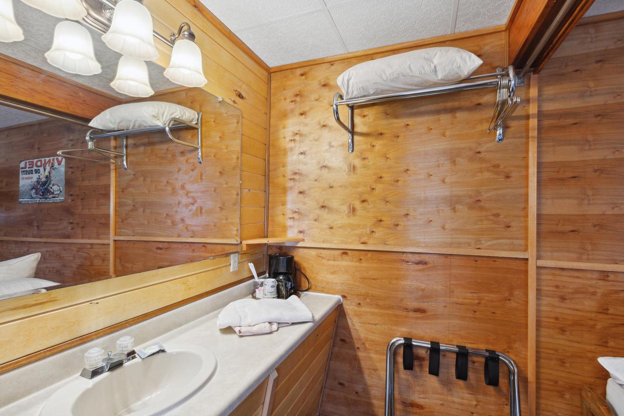 Vindel Motel Mackinaw City Eksteriør bilde