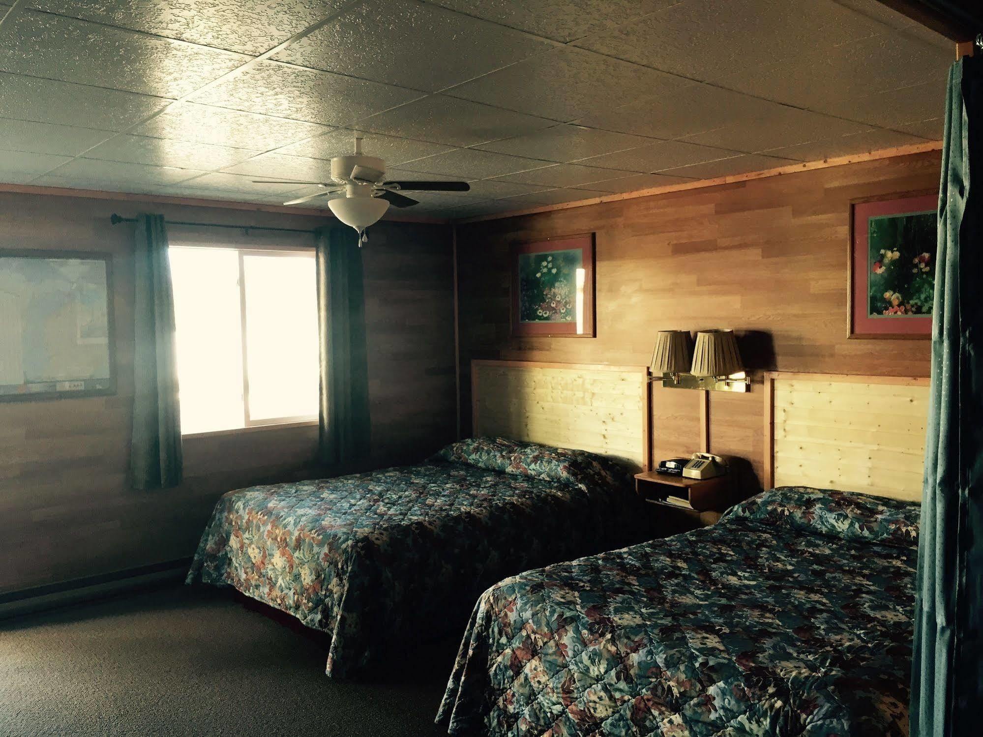 Vindel Motel Mackinaw City Eksteriør bilde