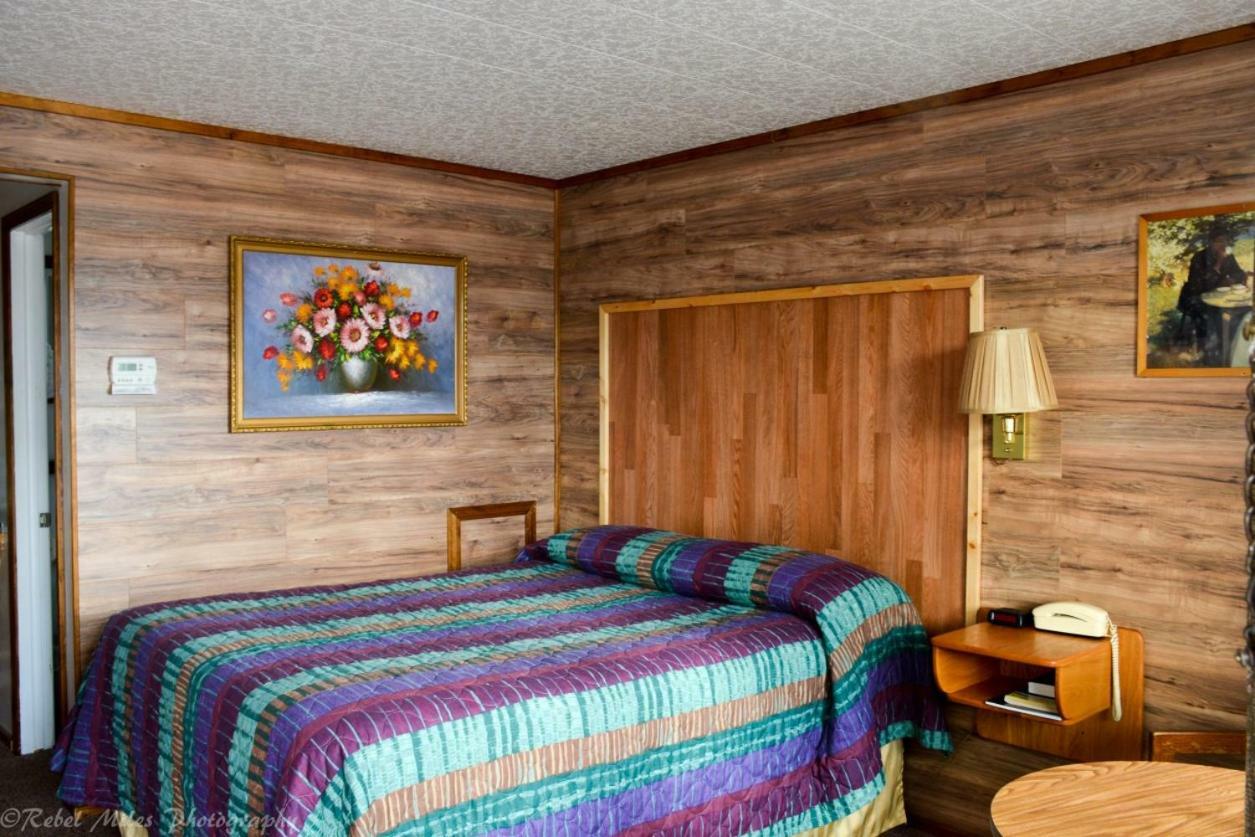 Vindel Motel Mackinaw City Eksteriør bilde