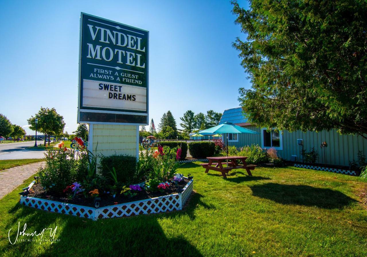 Vindel Motel Mackinaw City Eksteriør bilde