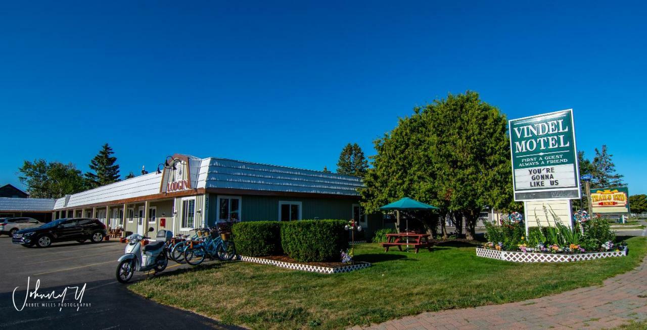 Vindel Motel Mackinaw City Eksteriør bilde